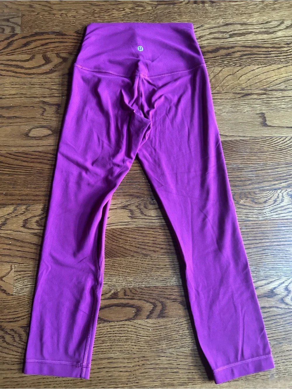 Lululemon Cropped Leggings Size 2 Purple Magenta High Rise Athletic Yoga Pants